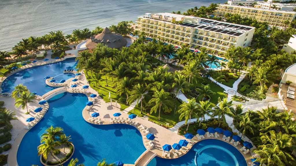Azul Beach Resort Riviera Cancun by Karisma site